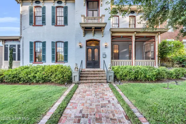 518 College, Columbus, MS 39701