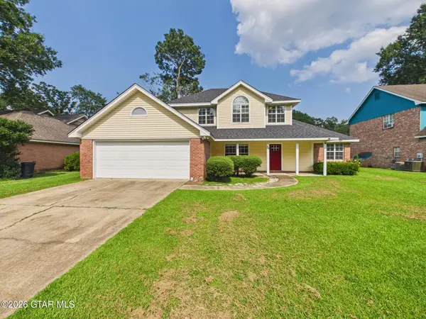 59 Savannah, Columbus, MS 39702