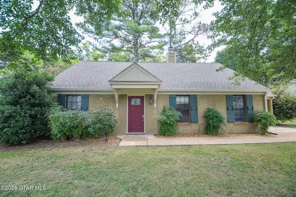 1803 Douglas Mcarthur, Starkville, MS 39759