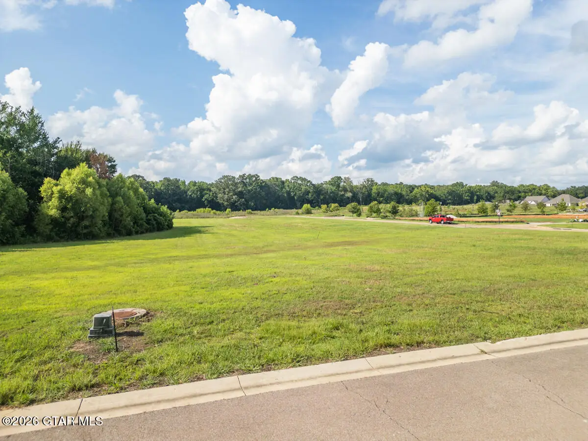 208 Huxley, Starkville, MS 39759 - #1