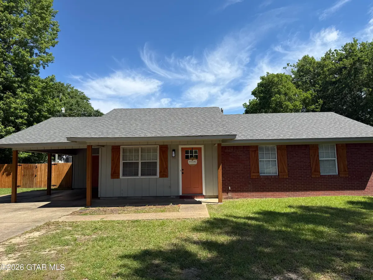 701 11th, Columbus, MS 39701 - #1