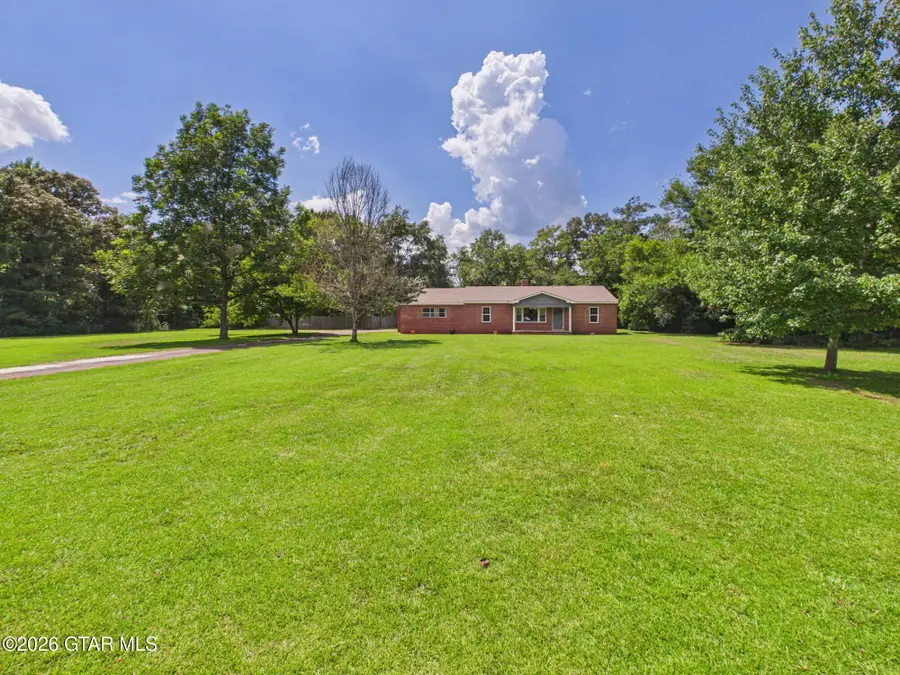 1608 S Pickensville, Columbus, MS 39702 - #3