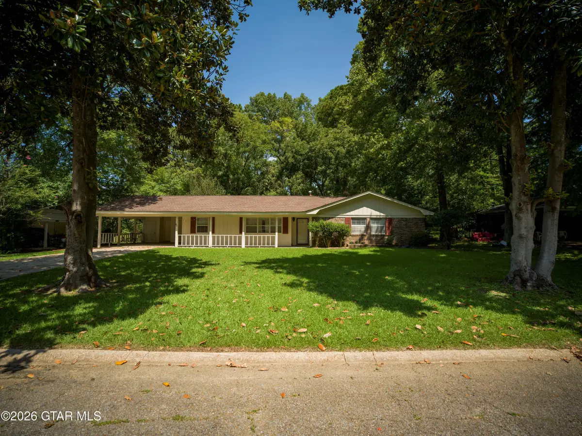 2704 Maple, Starkville, MS 39759 - #1