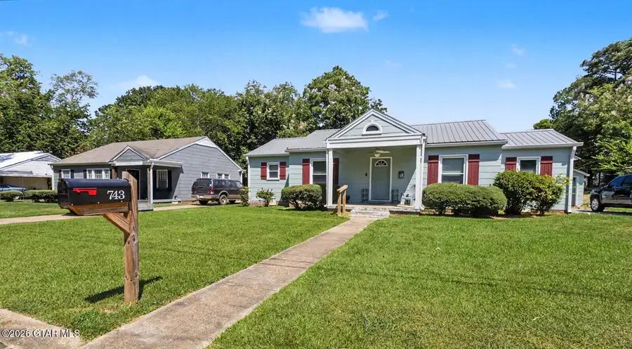 743 E Westbrook, West Point, MS 39773 - #2