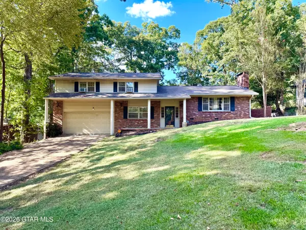 67 Huckleberry, Columbus, MS 39705
