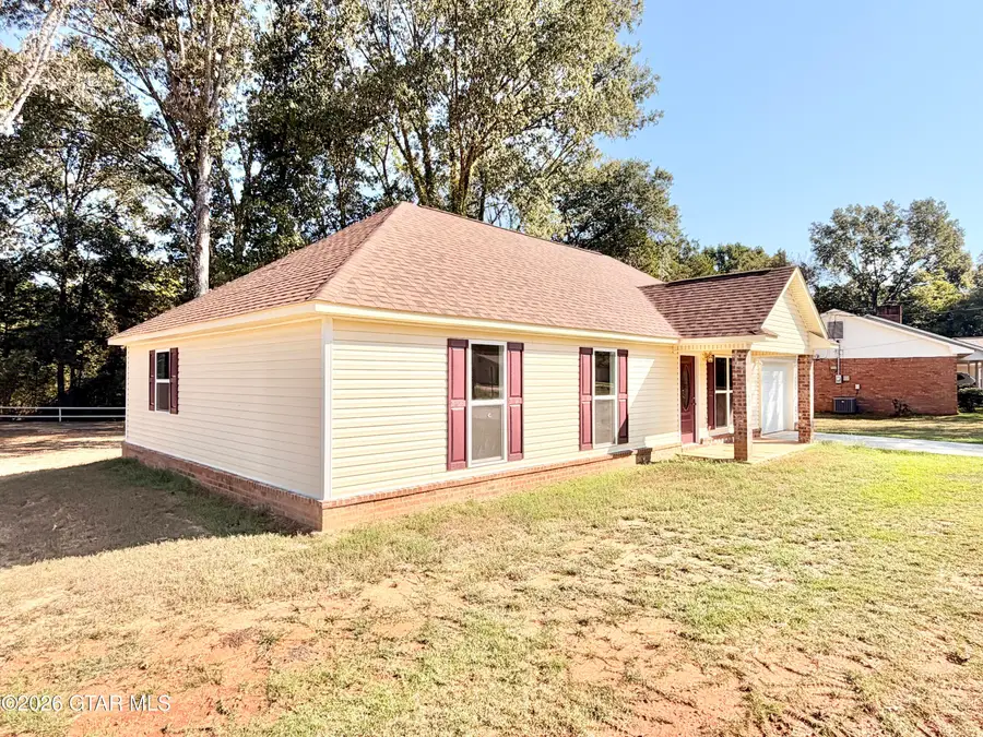 255 E Plum, Columbus, MS 39702 - #3