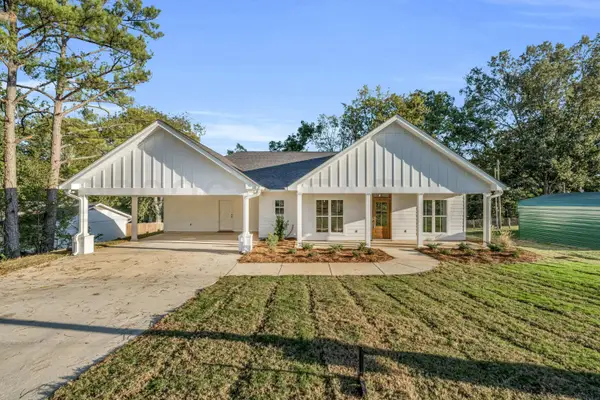 6 Pontotoc, Starkville, MS 39759