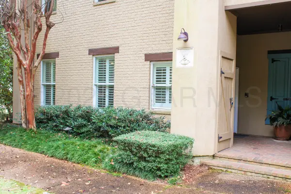 1 Scotland Yard, West Point, MS 39773