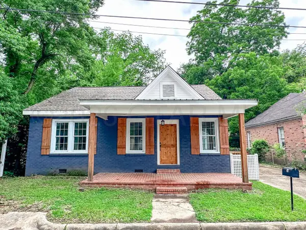 418 9th, Columbus, MS 39701