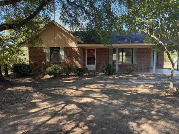 132 Carolyn, Columbus, MS 39702