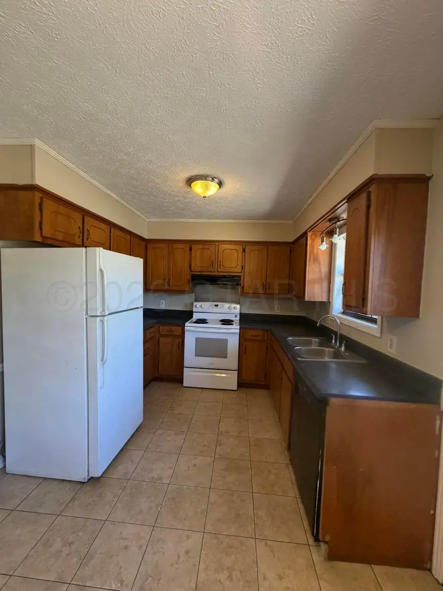 132 Carolyn, Columbus, MS 39702 - #3