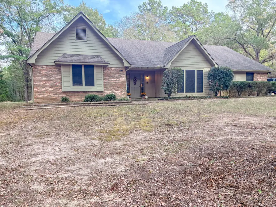 340 Livingston, Columbus, MS 39702 - #2