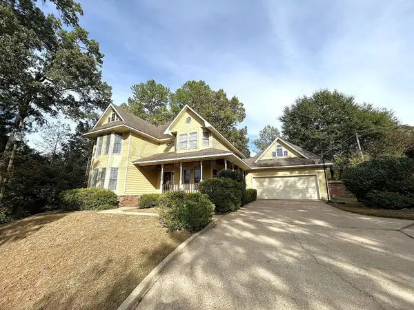1516 Forrest Hill, Columbus, MS 39701