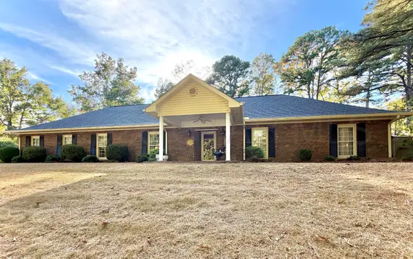 176 Crescent, Columbus, MS 39705