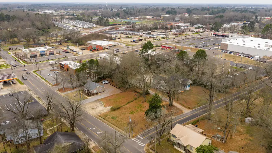 600 S Jackson St, Starkville, MS 39759 - #2