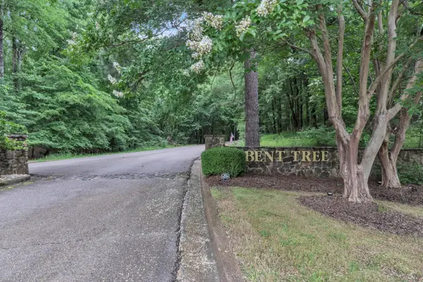 Benttree Trl, Columbus, MS 39705