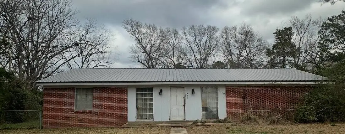 761 E Morrow St, West Point, MS 39773 - #1