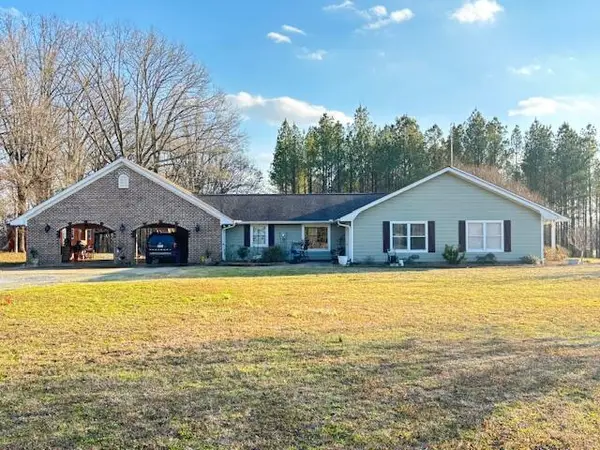 15524 Buggs Ferry Road, Macon, MS 39341