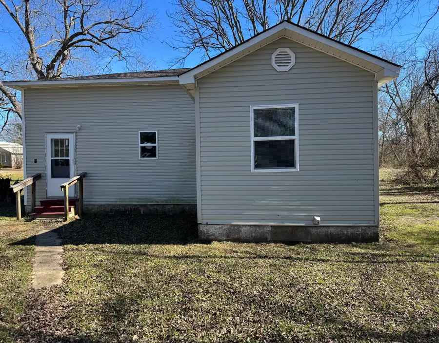 111 S Olive St, Okolona, MS 38860 - #3