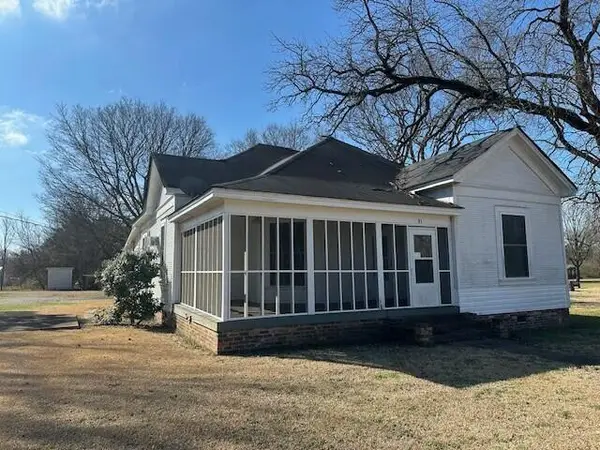 91 Whitfield St, Artesia, MS 39736