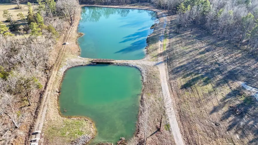 950 Adams Ln, Starkville, MS 39759 - #3