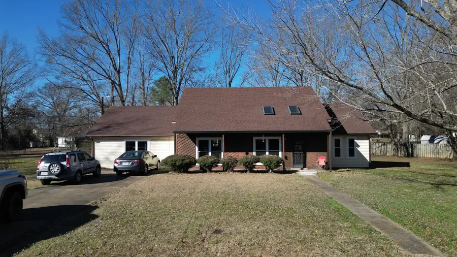 237 Guyton Cir, West Point, MS 39773 - #2