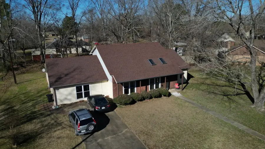 237 Guyton Cir, West Point, MS 39773 - #3