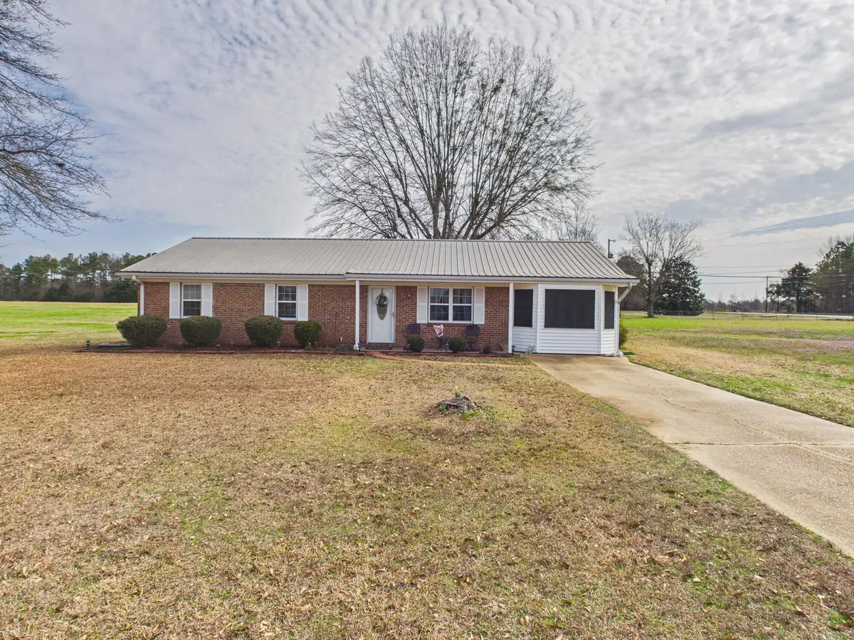 24 Lacy Rd, Columbus, MS 39702 - #1
