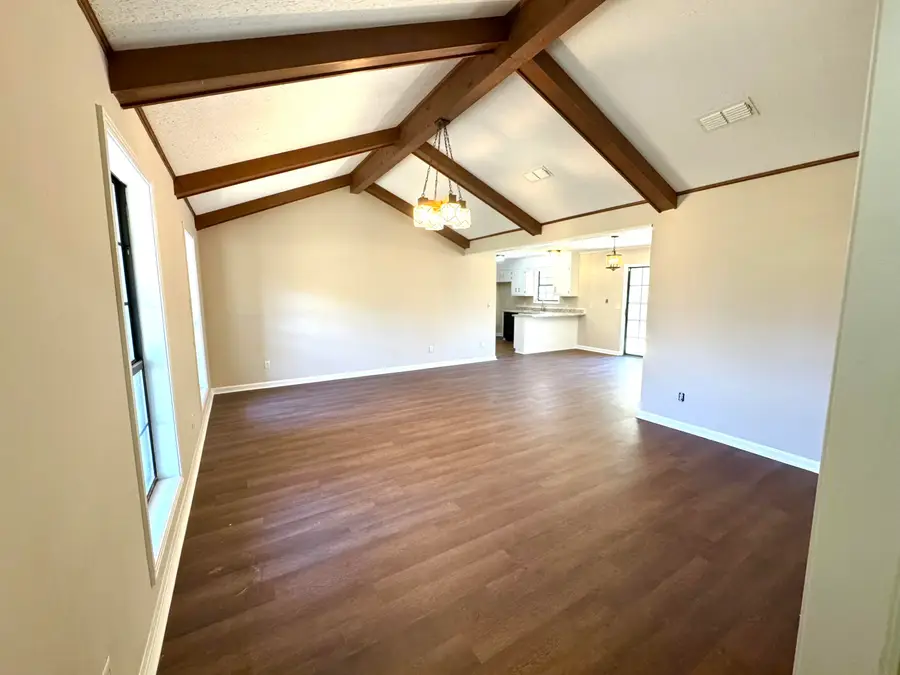 201 Dowdle, Columbus, MS 39702 - #2