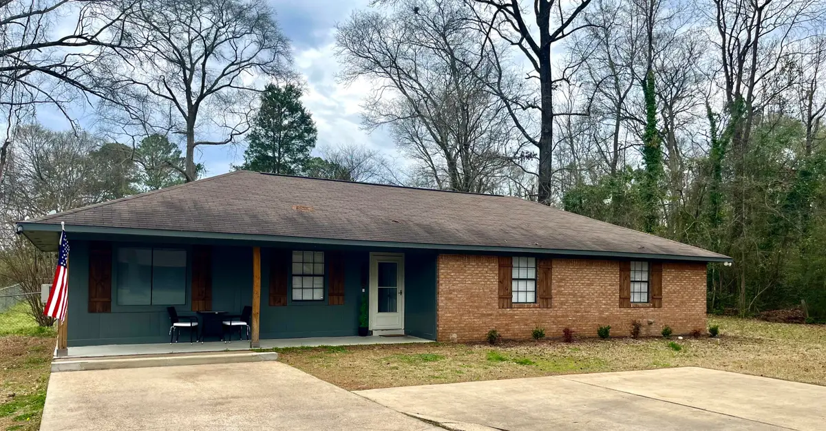 310 Curtis, Columbus, MS 39702 - #1