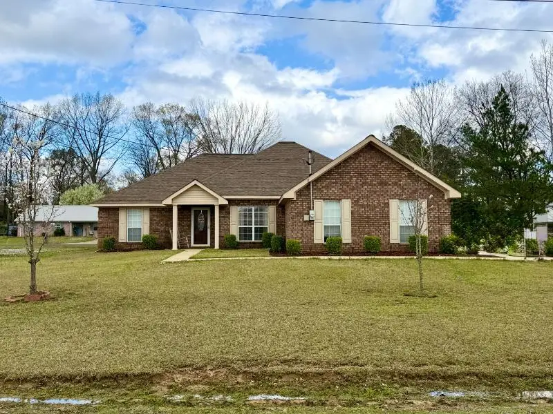 200 Thomas, Houston, MS 38851 - #1