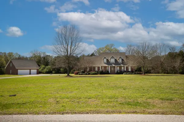 358 Sunnyland, Starkville, MS 39759
