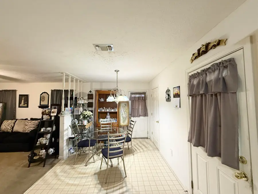 16 Jenny Ln, Columbus, MS 39702 - #2