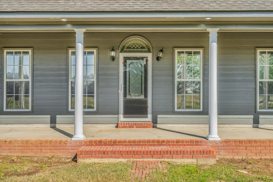 34 Cedar Pointe Dr, Caledonia, MS 39740 - #2