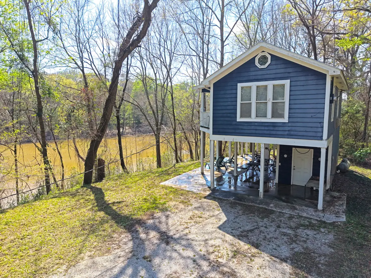 651 Moores Creek, Columbus, MS 39701 - #1