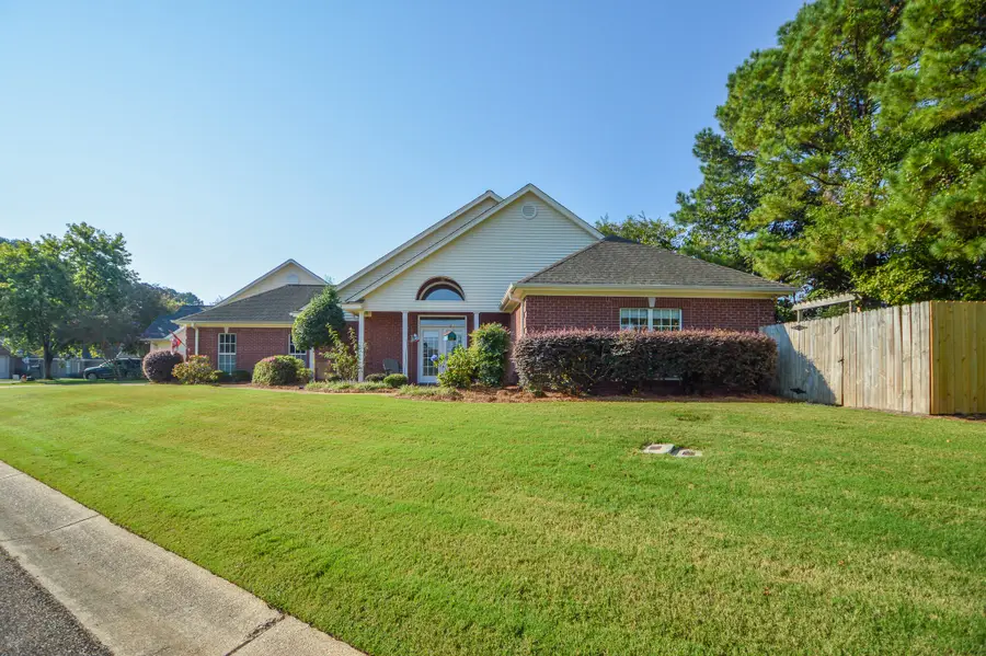500 Hummingbird Ln, Starkville, MS 39759 - #2