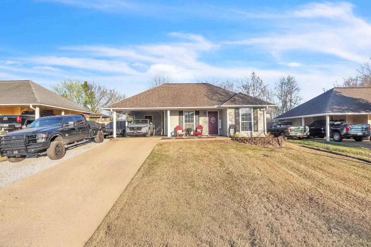 110 Tomlinson Dr, Starkville, MS 39759 - #1