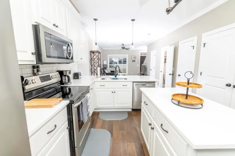 111 Guest Dr, Unit 705, Starkville, MS 39759 - #3