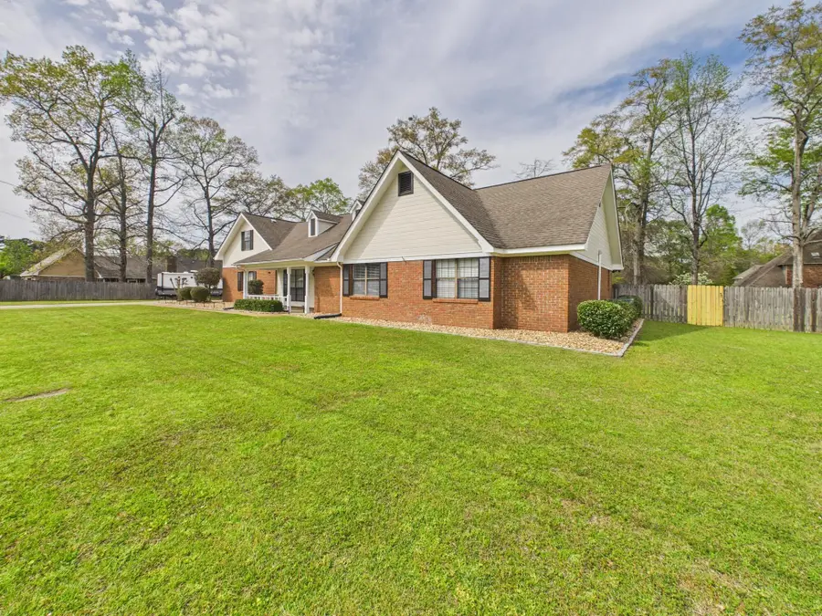 296 Sherwood Drive, Columbus, MS 39705 - #3