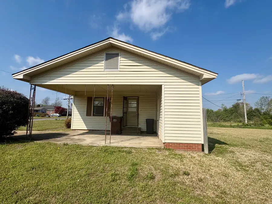 901 11th, Amory, MS 38821 - #2