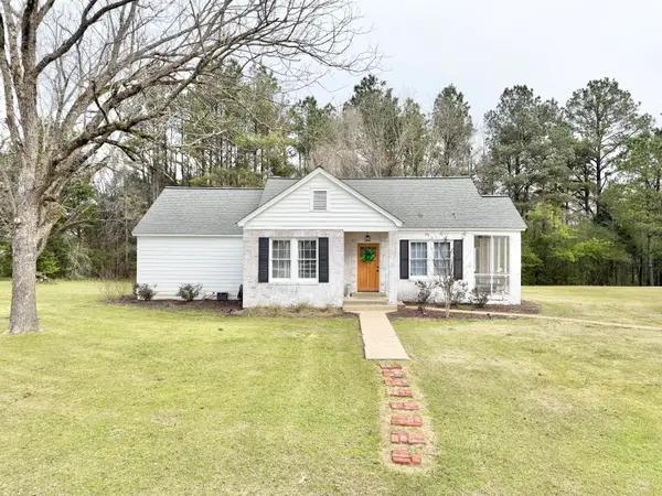 6977 Self Creek, Starkville, MS 39759