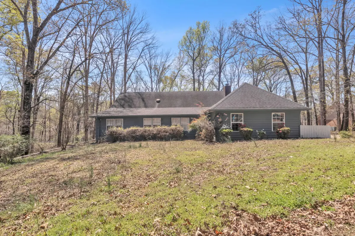 177 Winchester Dr, Columbus, MS 39705 - #1