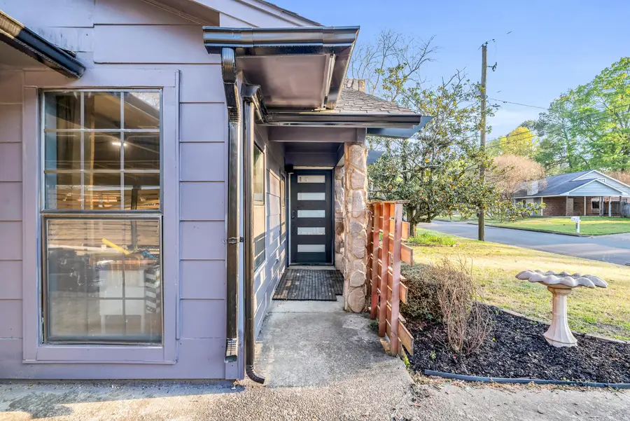 1801 Douglas Mcarthur, Starkville, MS 39759 - #2