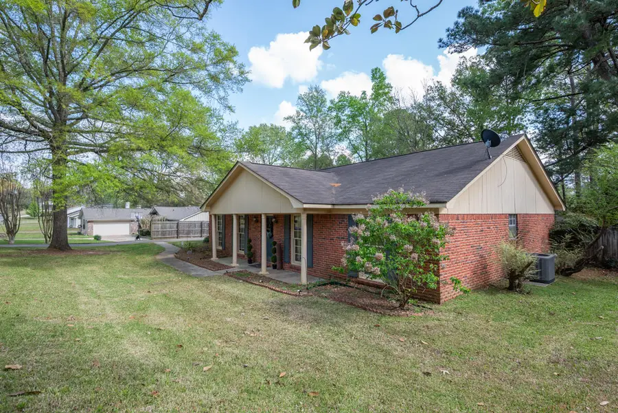 109 Pinewood, Starkville, MS 39759 - #3