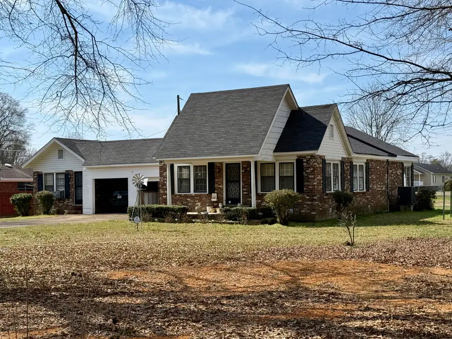 118 Stewart, Columbus, MS 39702 - #2