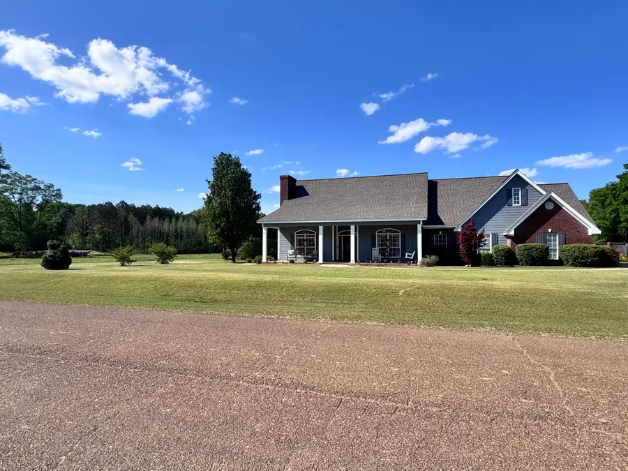 109 Crestview, Columbus, MS 39702 - #3