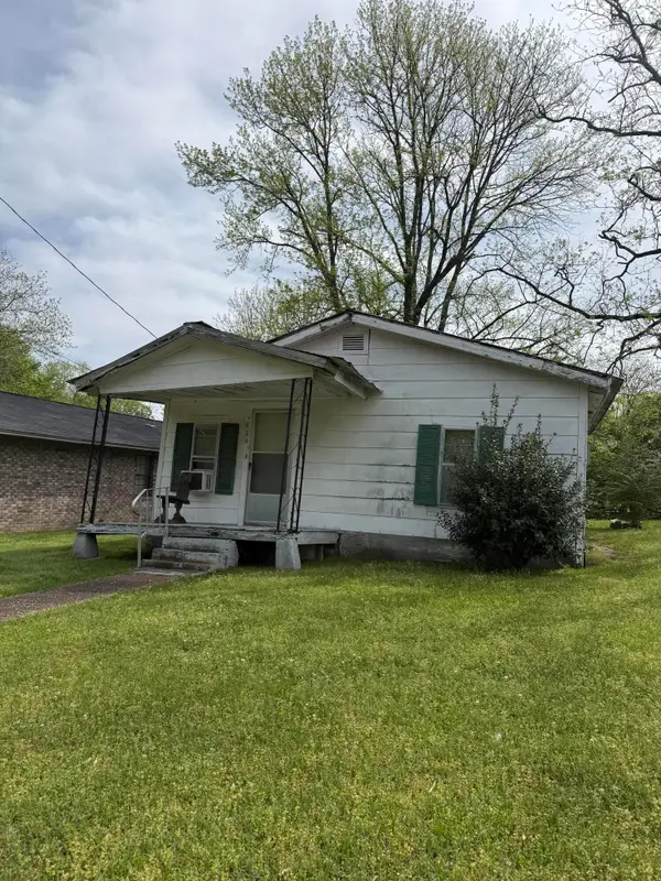 54 Hill, West Point, MS 39773