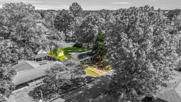 708 Cottonwood, Starkville, MS 39759