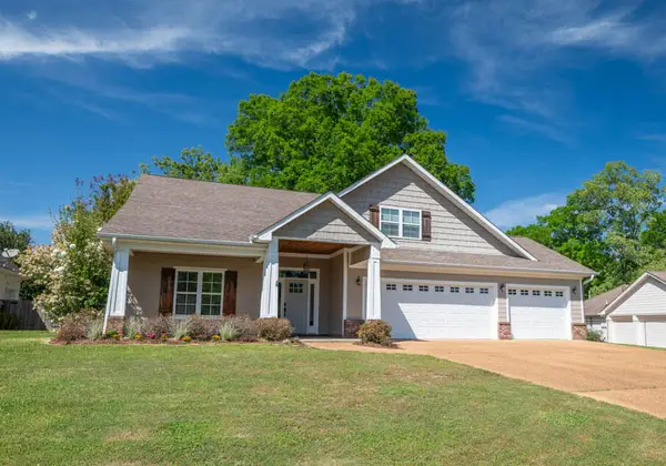 614 S Wedgewood, Starkville, MS 39759