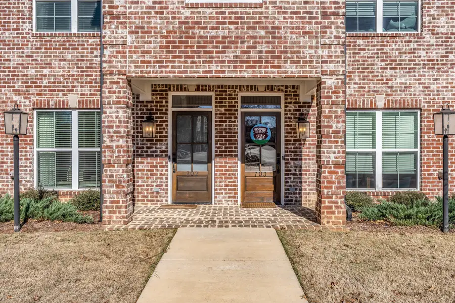 111 Guest Dr #702, Starkville, MS 39759 - #2